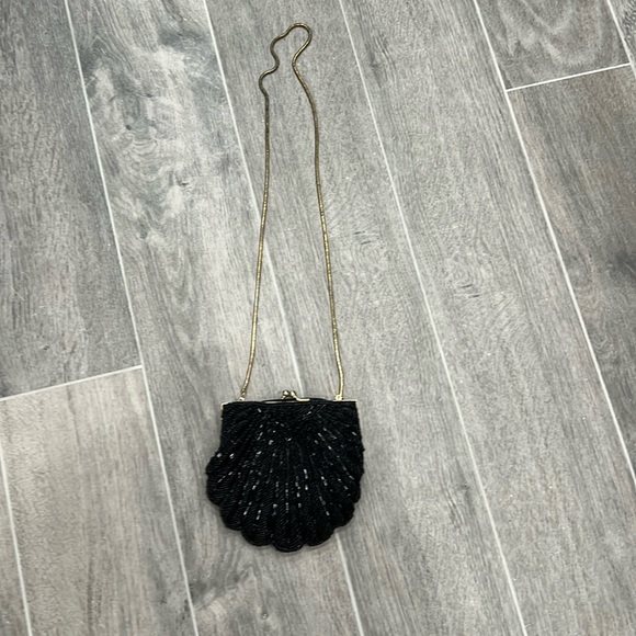 Vintage beaded scallop shell handbag - Picture 2 of 5